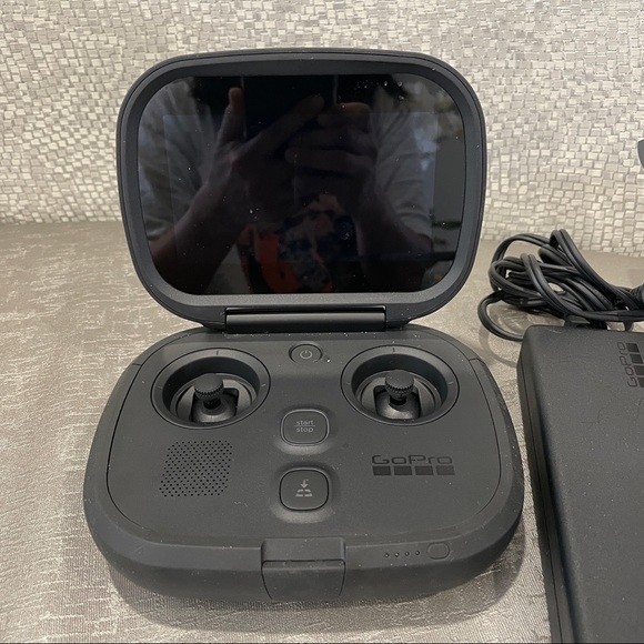 Drone Karma GoPro Hero 7 BUNDLE. Go pro camera excellent. Drone for parts/repair - Picture 7 of 14